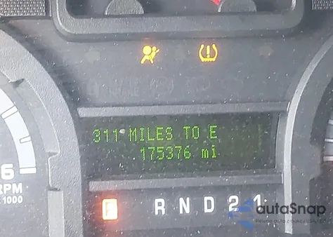 2013 Ford Econoline E350 Super Duty Wagon из США, поврежденный, VIN 1FBSS3BL4DDB05476